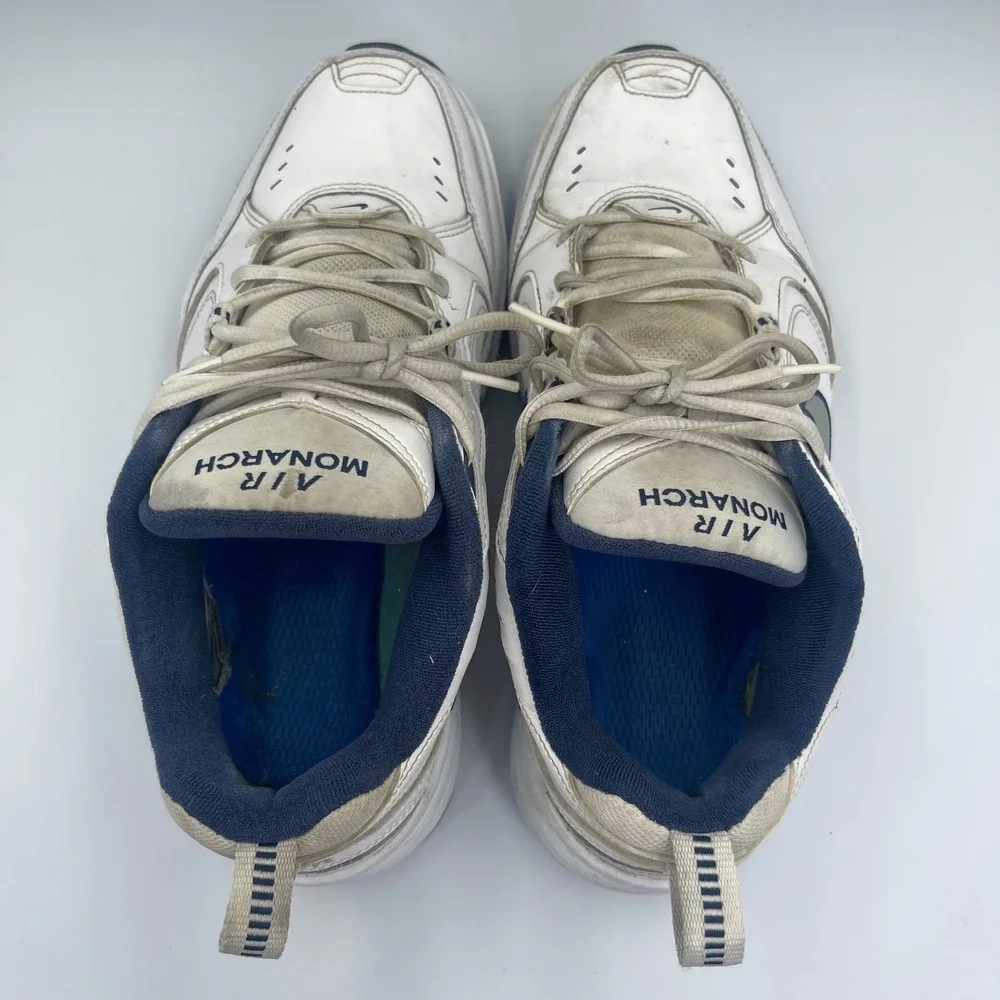 Nike Air Monarch IV Walking Shoes Men's Size 9.5W White Leather Athletic Sneaker